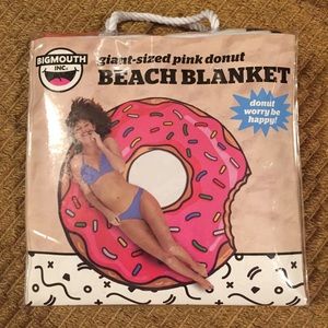 Giant-Sized! Pink Donut Beach Blanket ☀️NEW!